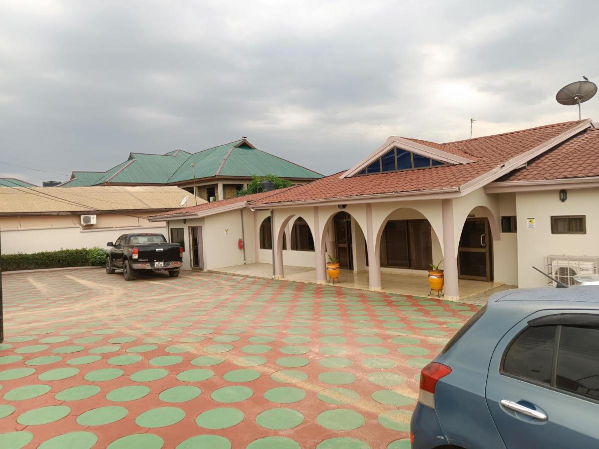 Prestige Guesthouse ,Ksi كوماسي المظهر الخارجي الصورة