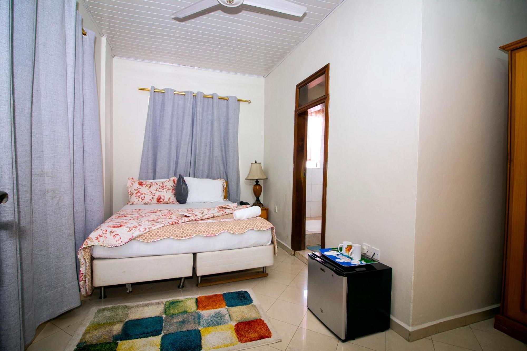 Prestige Guesthouse ,Ksi كوماسي المظهر الخارجي الصورة
