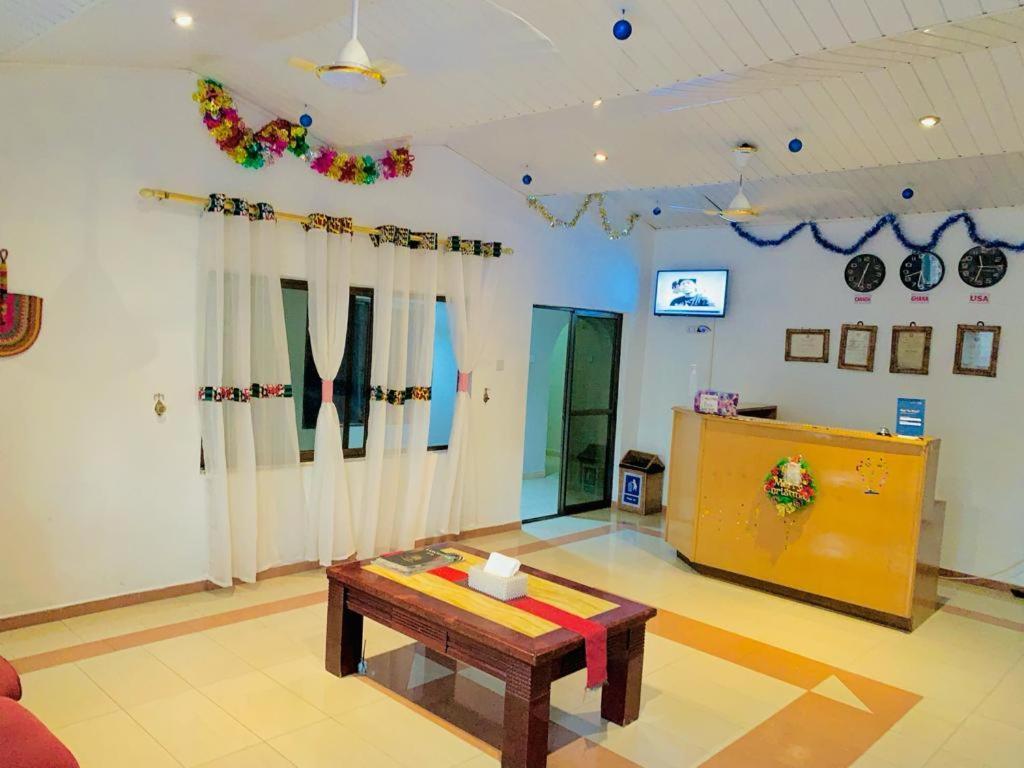 Prestige Guesthouse ,Ksi كوماسي المظهر الخارجي الصورة