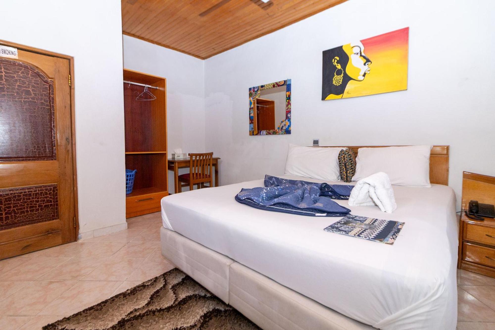Prestige Guesthouse ,Ksi كوماسي المظهر الخارجي الصورة
