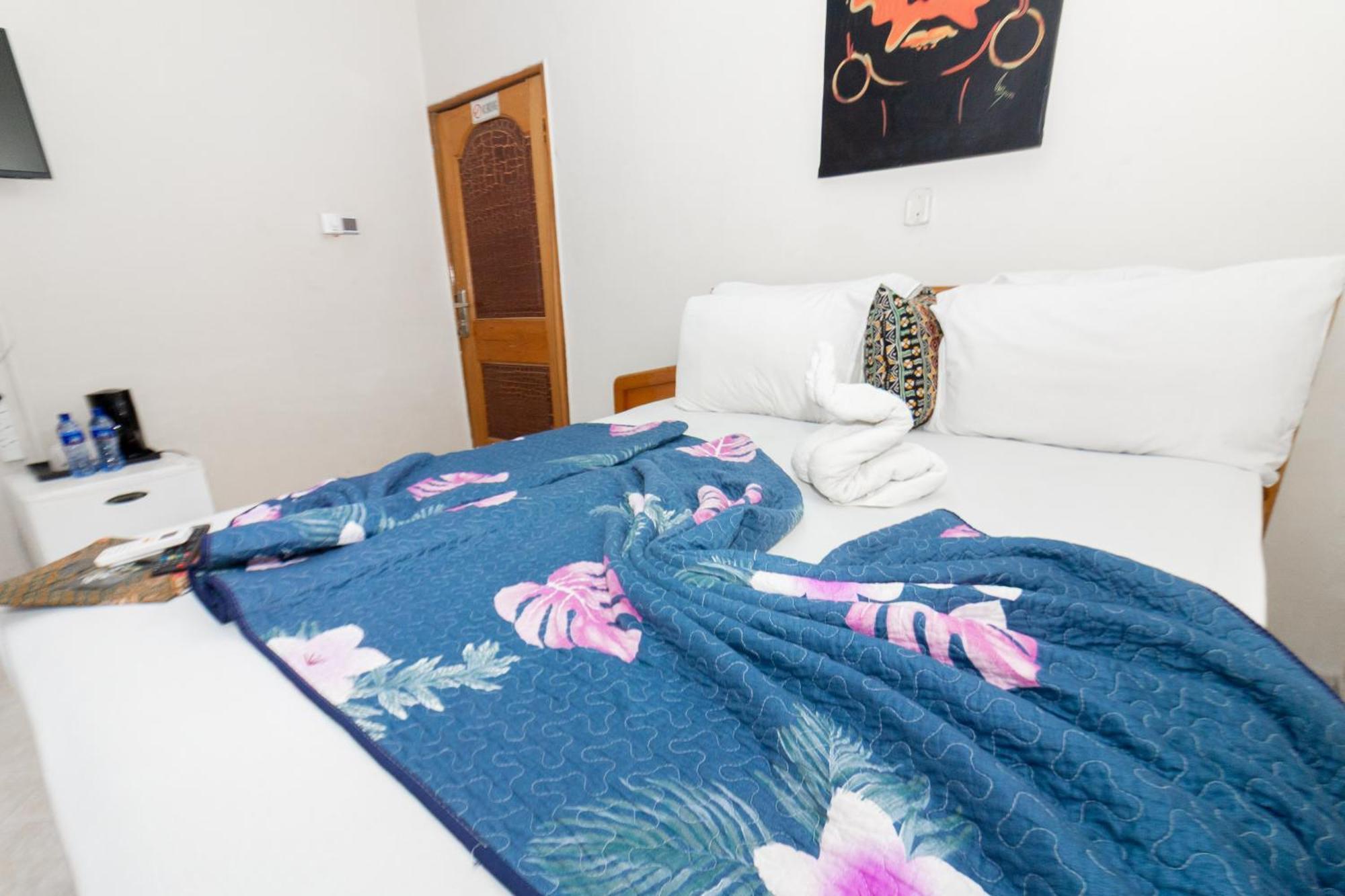 Prestige Guesthouse ,Ksi كوماسي المظهر الخارجي الصورة